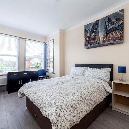 Highlands Gardens Suites Ilford Extérieur photo
