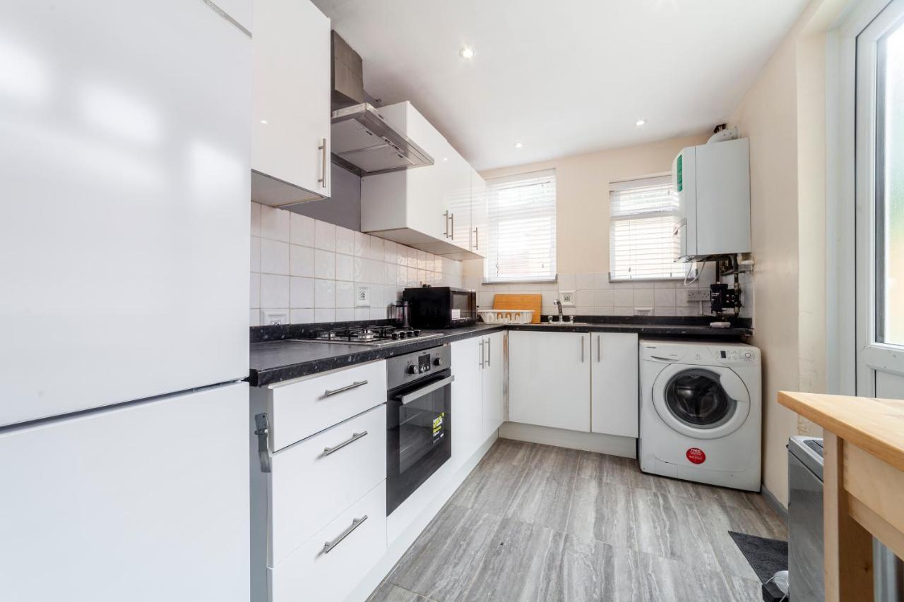 Highlands Gardens Suites Ilford Extérieur photo