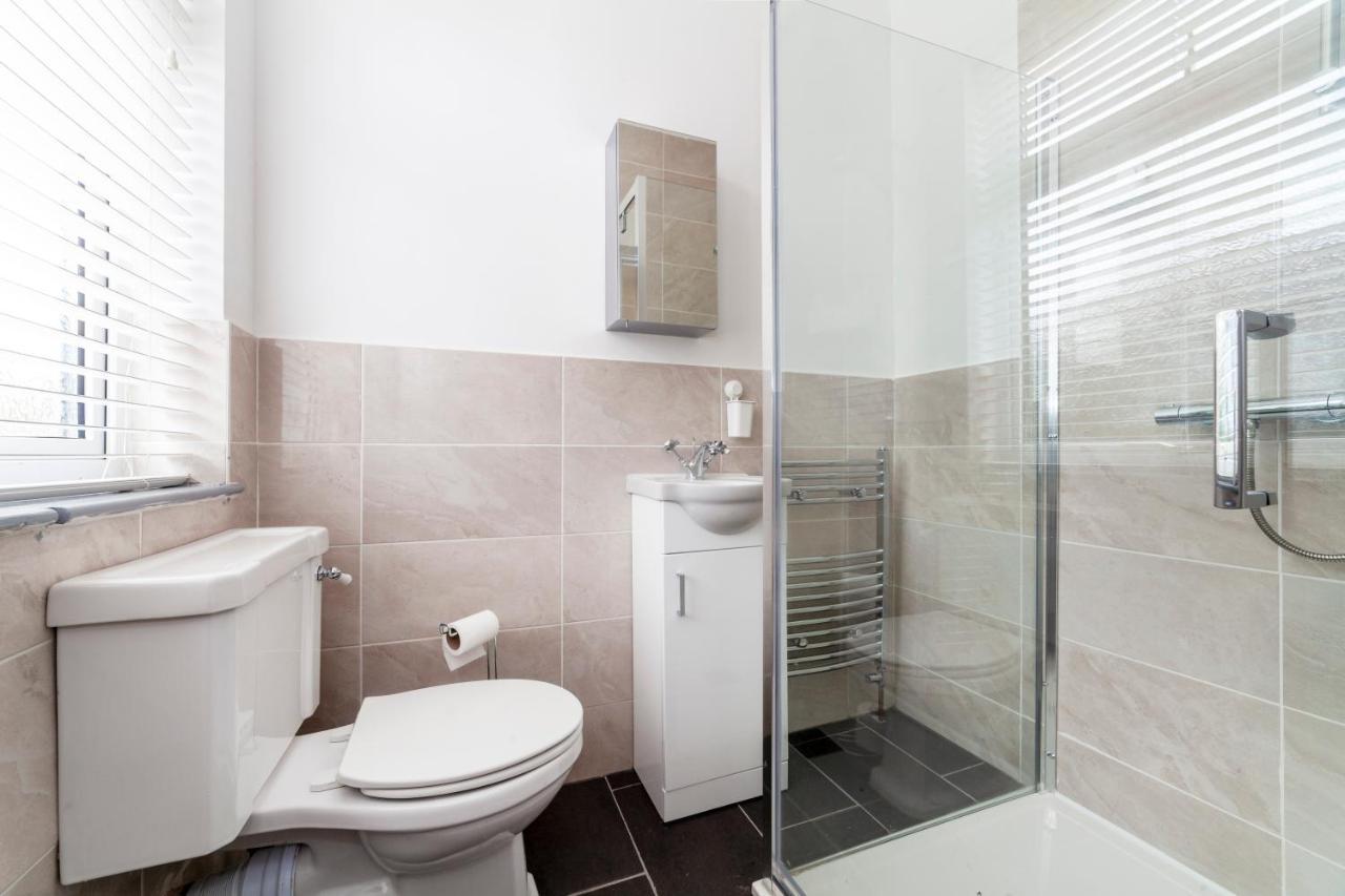 Highlands Gardens Suites Ilford Extérieur photo