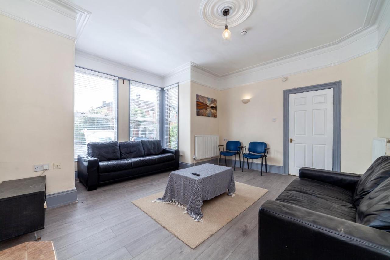 Highlands Gardens Suites Ilford Extérieur photo